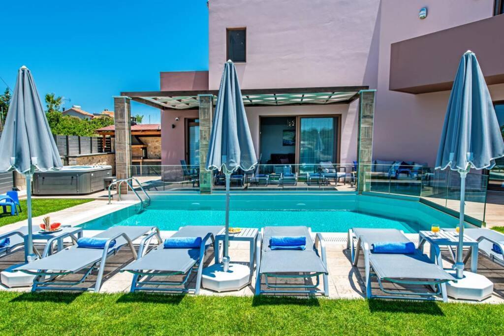 Villa Anthi, A Modern Villa With Salted Water Pool,Hot Tub & Bbq! Rethymno  ภายนอก รูปภาพ