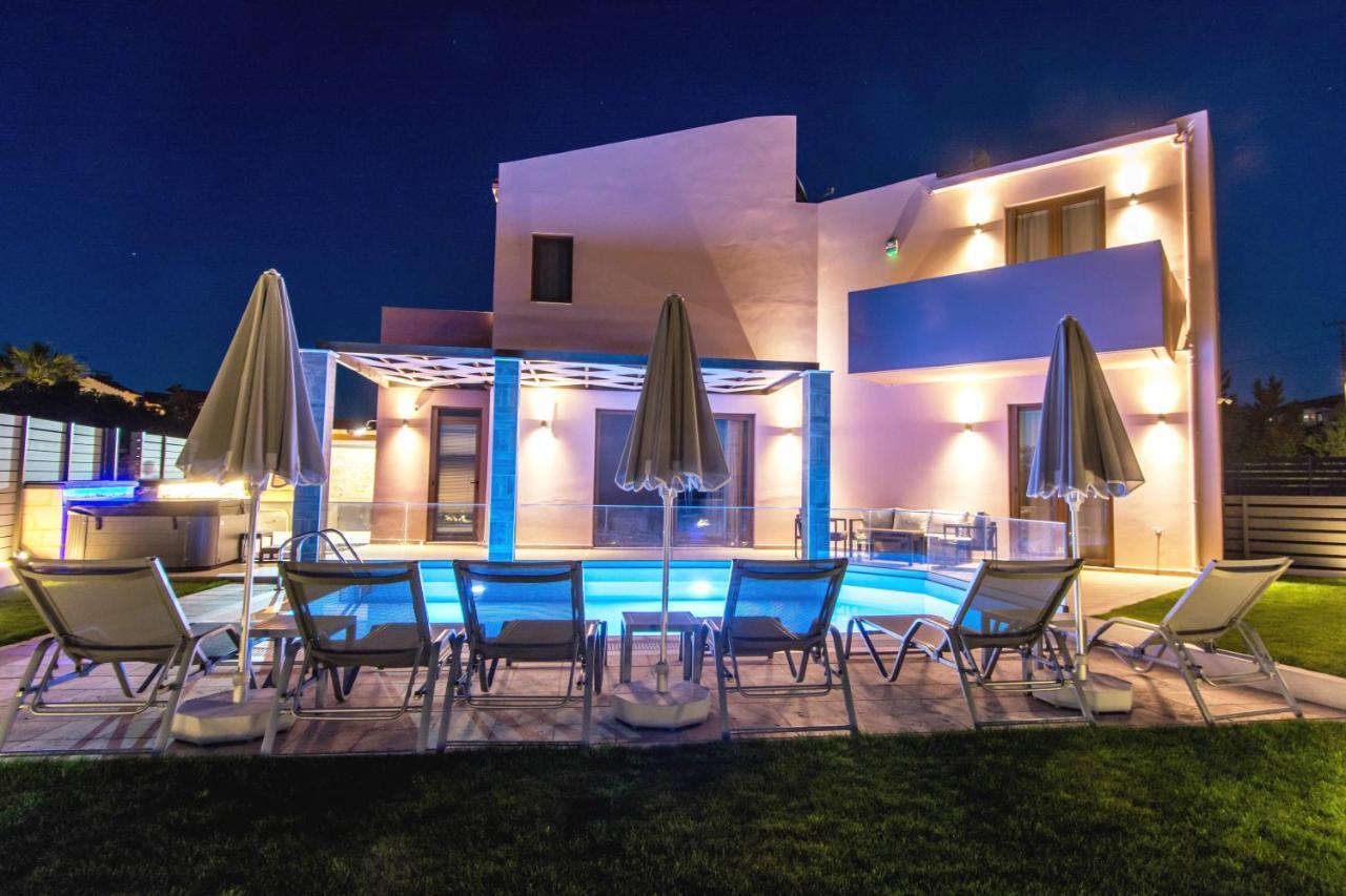 Villa Anthi, A Modern Villa With Salted Water Pool,Hot Tub & Bbq! Rethymno  ภายนอก รูปภาพ